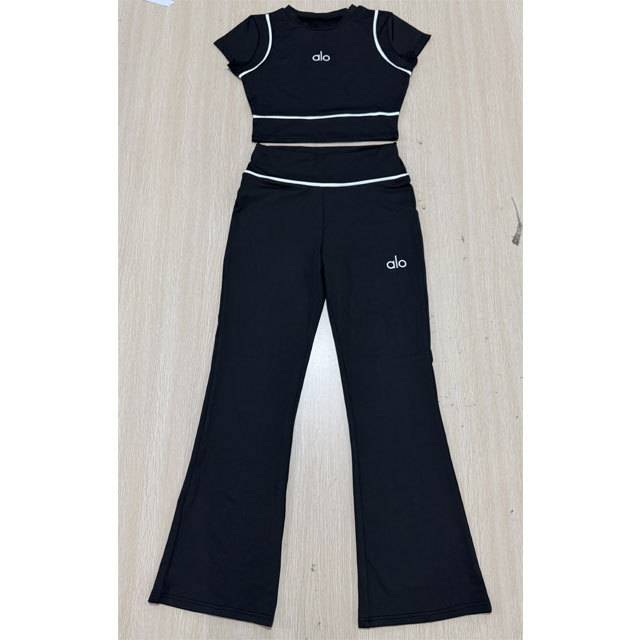 Fashion Embroidery Short Sleeve Women Tracksuit