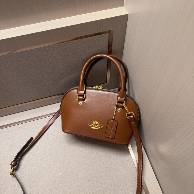 Metal Logo Leather Fashion Crossbody Bags