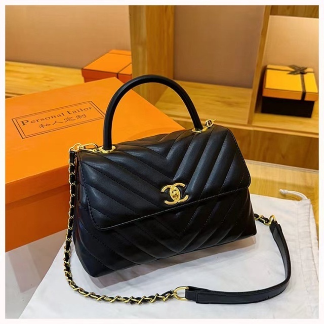 Metal Logo Leather Luxury Messenger Bags