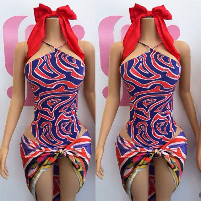 Colorblock Halter Neck One Piece Swimwear Scarf Set