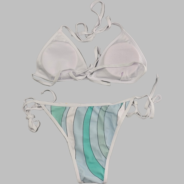 Chic Printed Bikinis Set with Scarf
