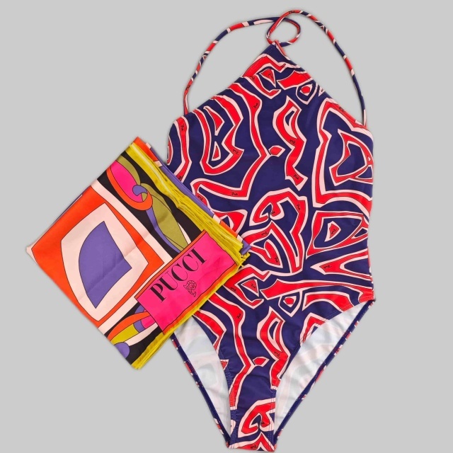 Colorblock Halter Neck One Piece Swimwear Scarf Set