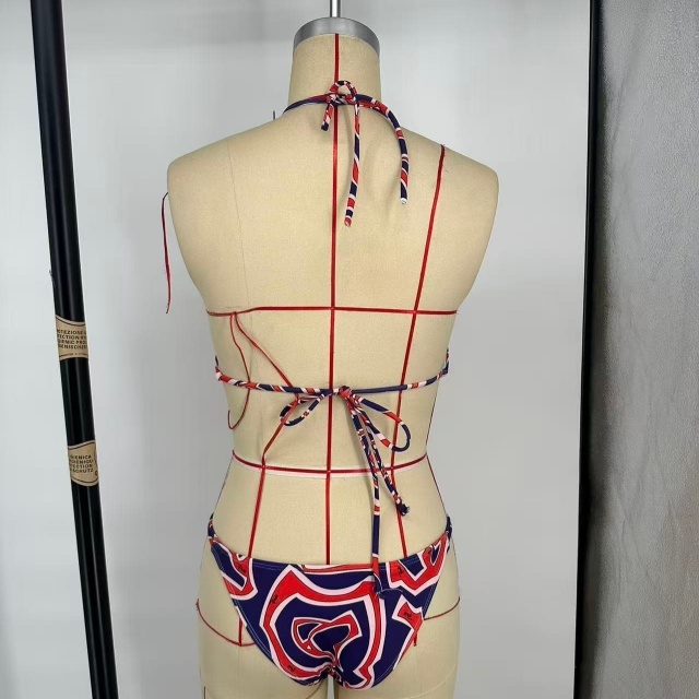 Contrast Color Printed Bikinis Set with Scarf