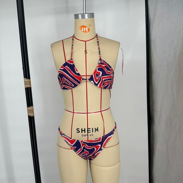 Contrast Color Printed Bikinis Set with Scarf