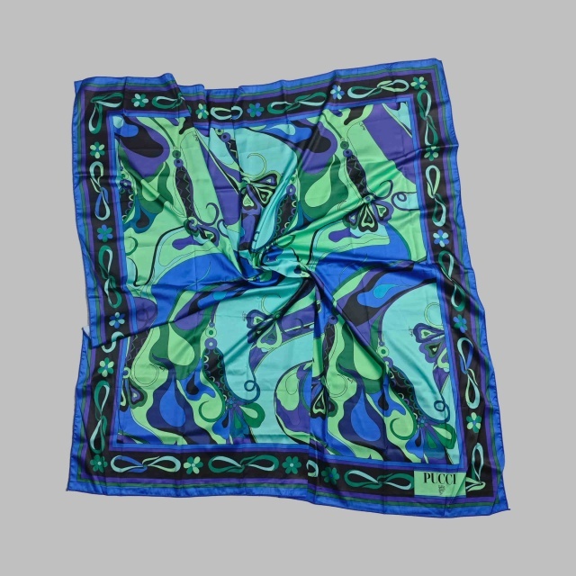 Green Fashion Printed Bikinis Set with Scarf