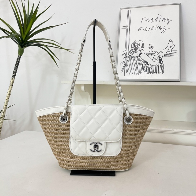 Metal Logo Fashion Women Beach Handbags