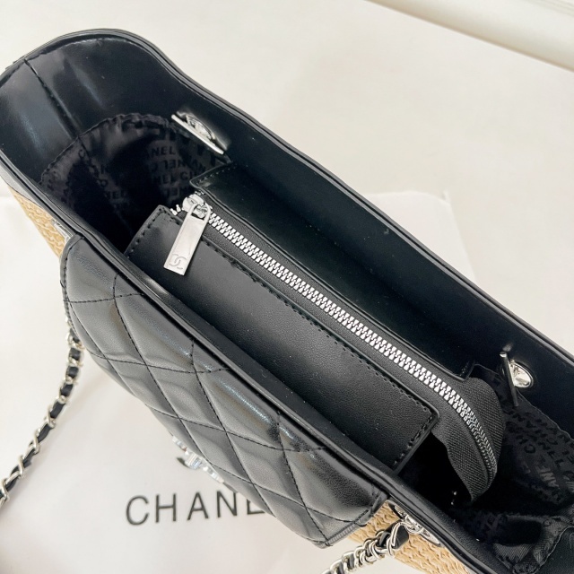 Metal Logo Fashion Women Beach Handbags