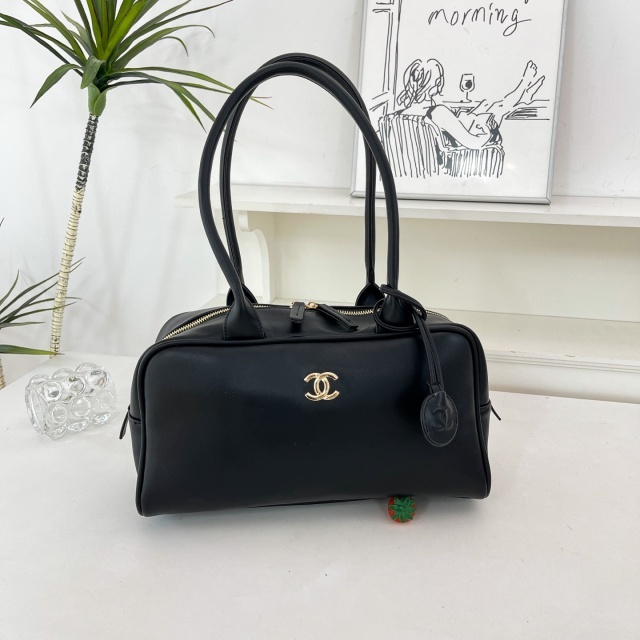 Metal Logo Leather Crossbody Handbags