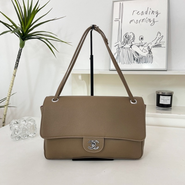 Metal Logo Leather Fashion Women Purses