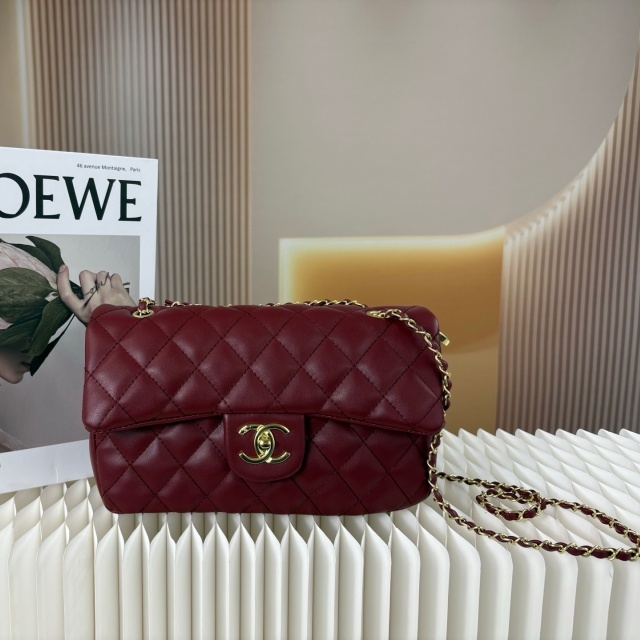 Metal Logo Fashion Chained Leather Messenger Bags