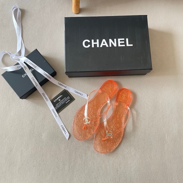 Fashion Logo Women Beach Flip-Flops