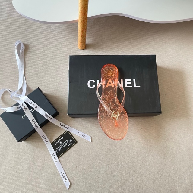 Fashion Logo Women Beach Flip-Flops