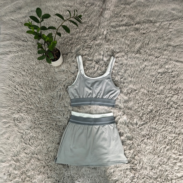 Fashion Sport Women Shorts Skirt Set