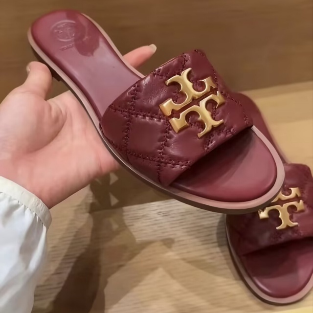 Metal Logo Fashion Beach Flat Slides