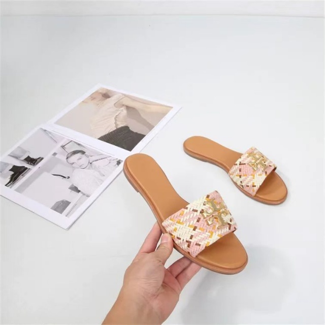 Metal Logo Fashion Women Flat Sandals
