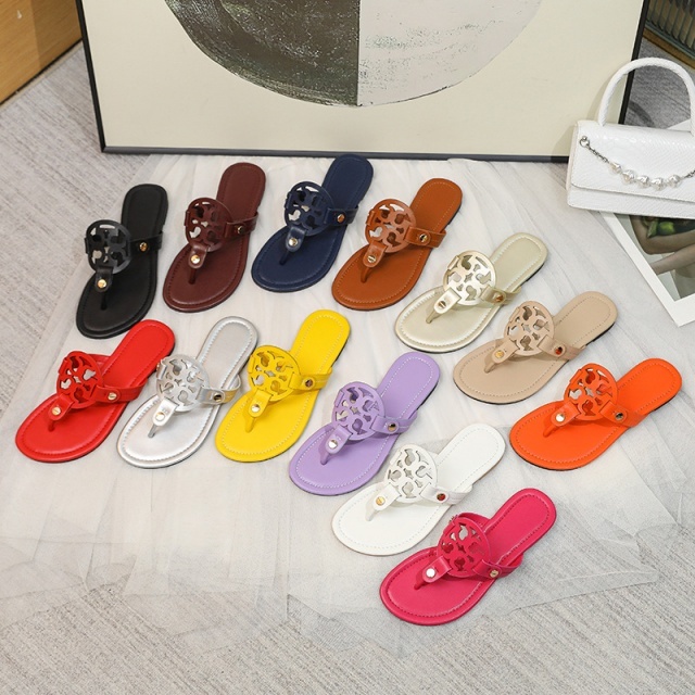 Women Beach Fashion Hollow Out Flip-Flops