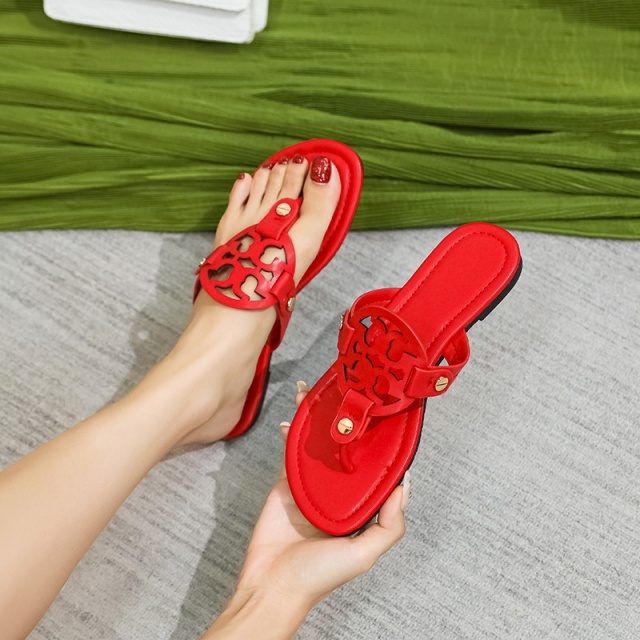Women Beach Fashion Hollow Out Flip-Flops