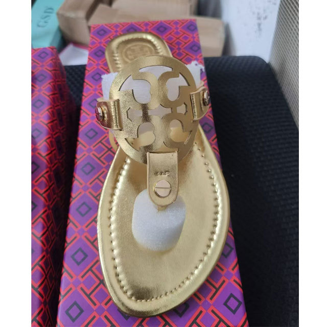 Women Beach Fashion Hollow Out Flip-Flops