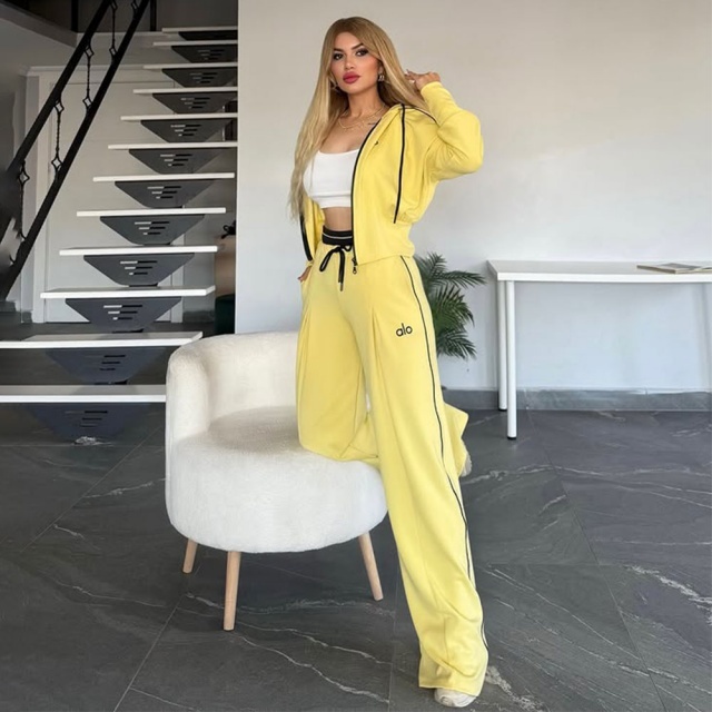 Fashion Embroidery Hooded Jacket Top Jogging Pants Set