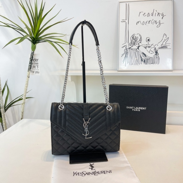 Metal Logo Luxury Leather Women Purses