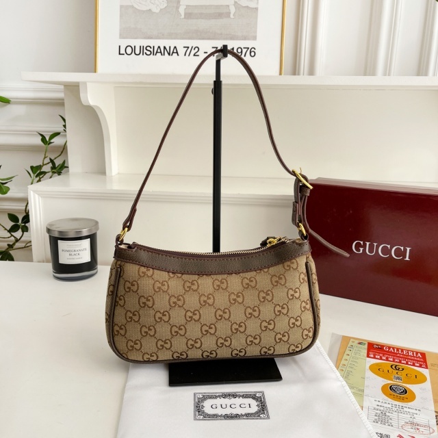 Metal Logo Women Fashion Purses