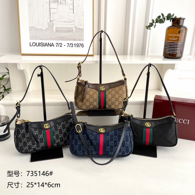 Metal Logo Women Fashion Purses