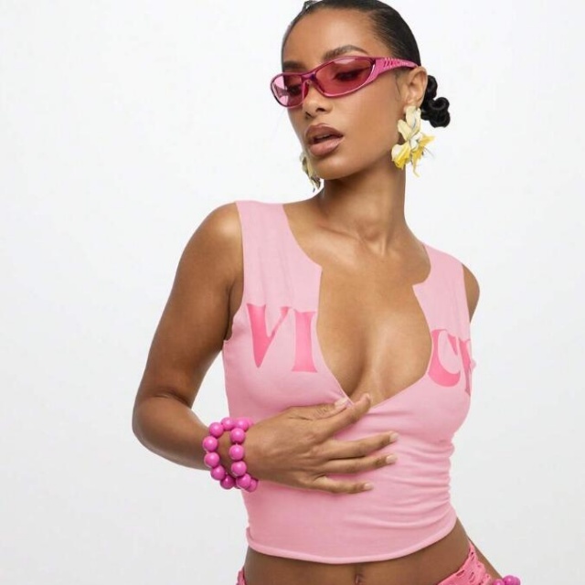 VICE Printed U Neckline Fitted Tank Top