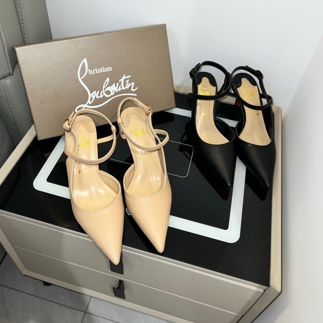 Luxury Fashion Sexy Pointed Toe High Heeled Sandals
