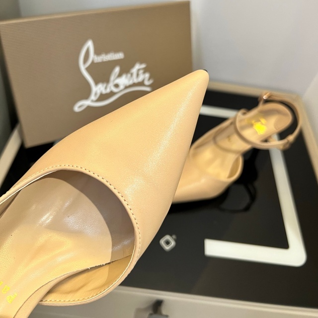 Luxury Fashion Sexy Pointed Toe High Heeled Sandals