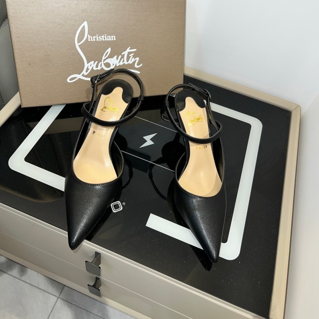 Luxury Fashion Sexy Pointed Toe High Heeled Sandals