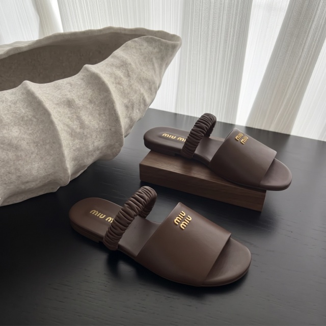 Metal Logo Fashion Women Flat Sandals