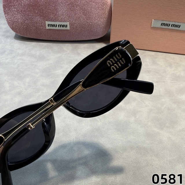 Cat Eye Frame Luxury Sunglasses