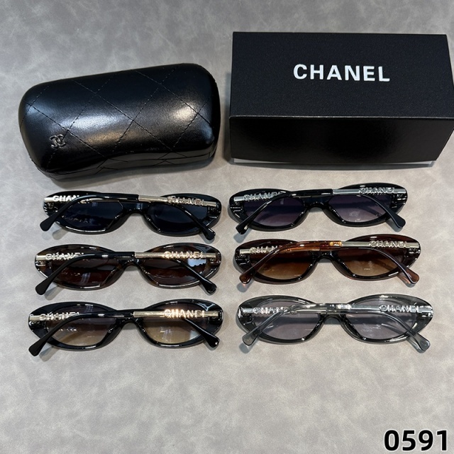Oval Frame Retro Glasses
