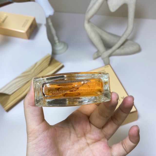 Allure Eau de Parfum Perfume