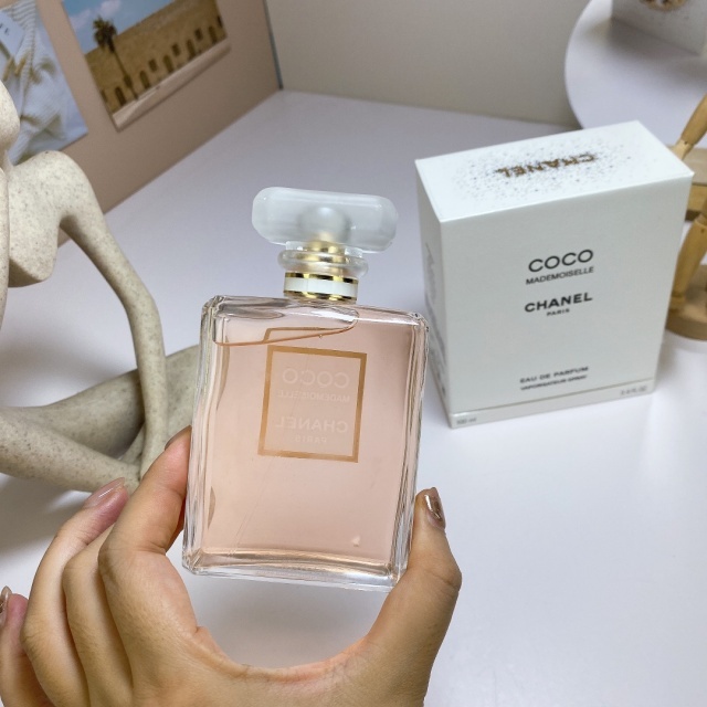 COCO MADEMOISELLE Eau de Parfum Perfume