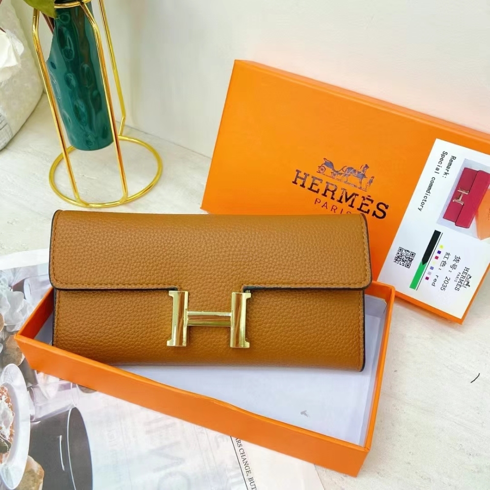 Fashion Metal Logo Leather Wallets