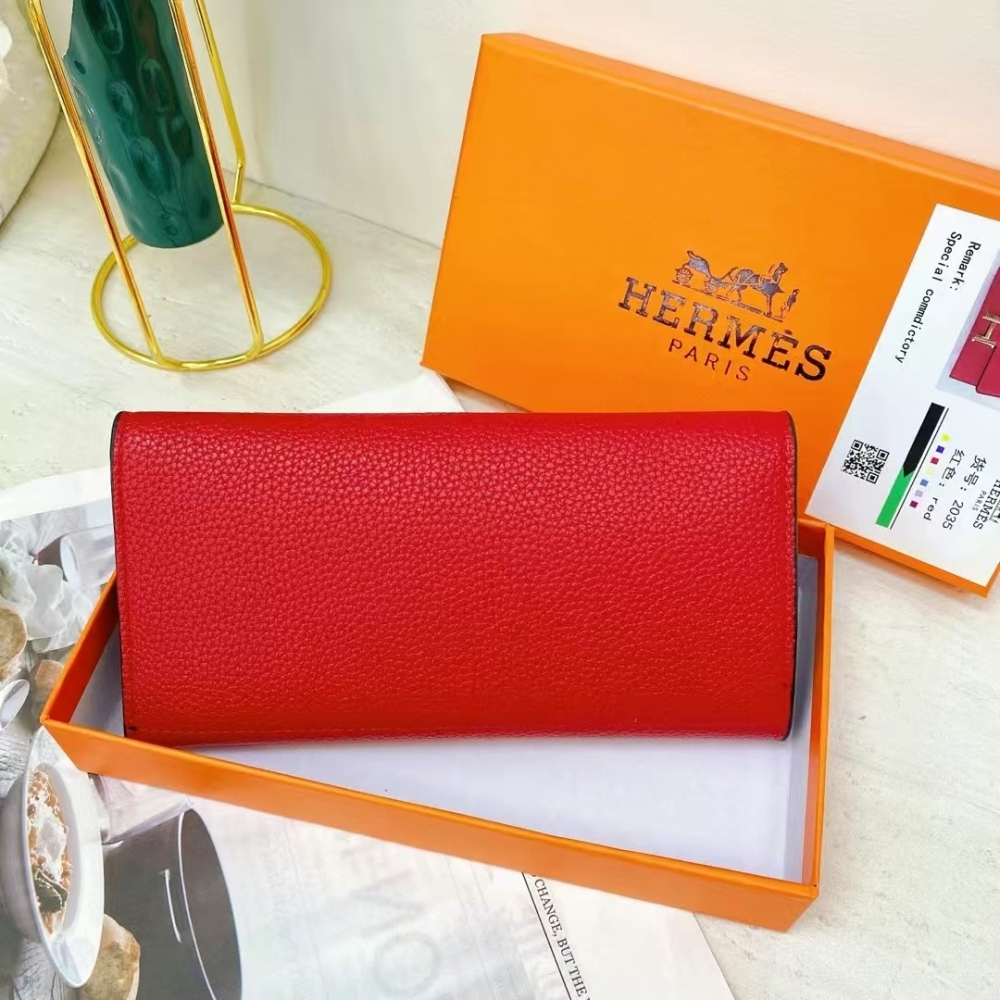 Fashion Metal Logo Leather Wallets