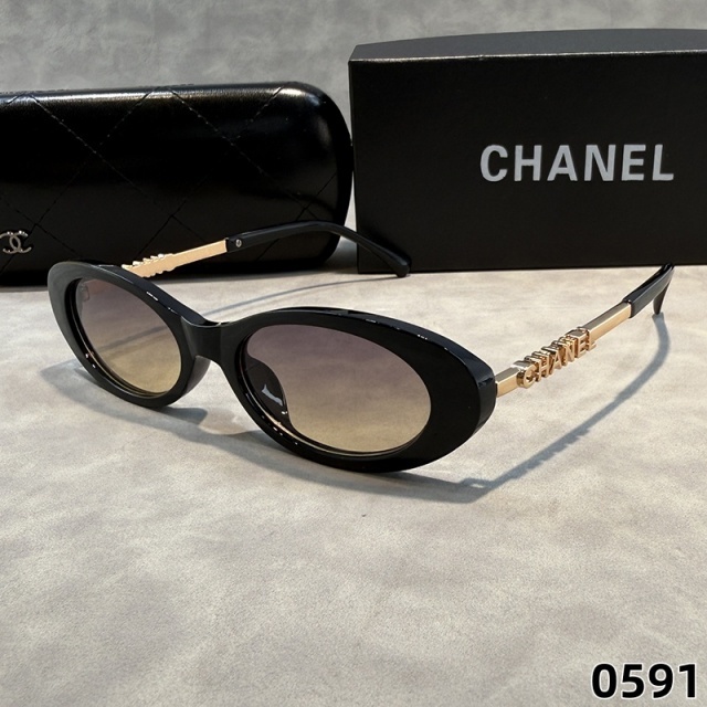 Oval Frame Retro Glasses