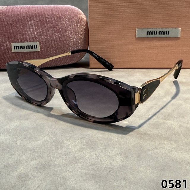 Cat Eye Frame Luxury Sunglasses