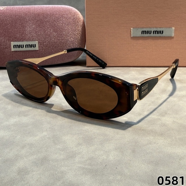 Cat Eye Frame Luxury Sunglasses
