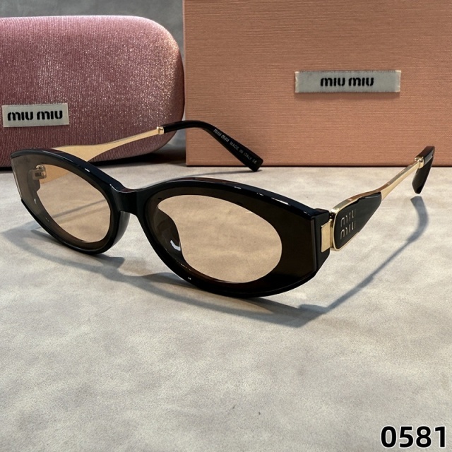 Cat Eye Frame Luxury Sunglasses