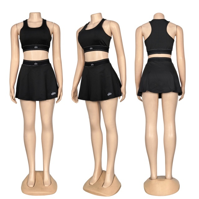 Fashion Embroidery Tank Top Sport Skirt Set