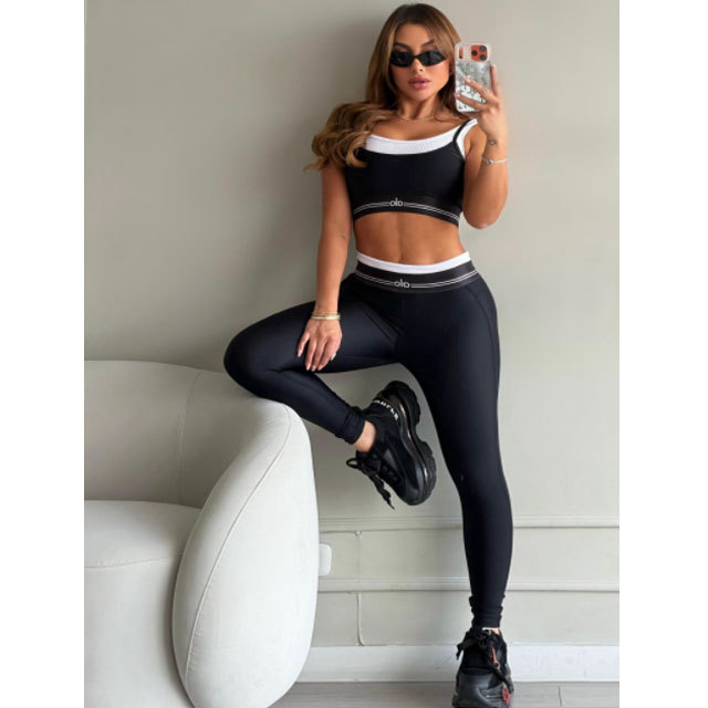 Fashion Embroidery High Waist Yoga Tracksuit Set