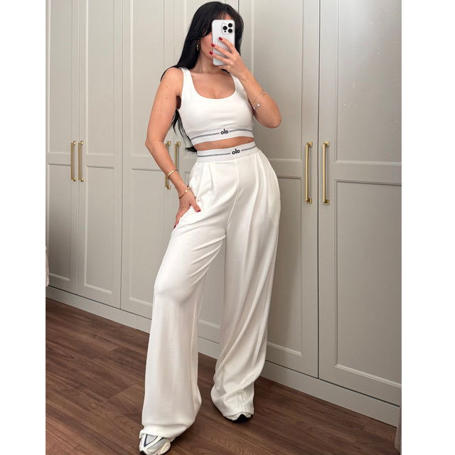 Fashion Embroidery Tank Top Casual Yoga Suit