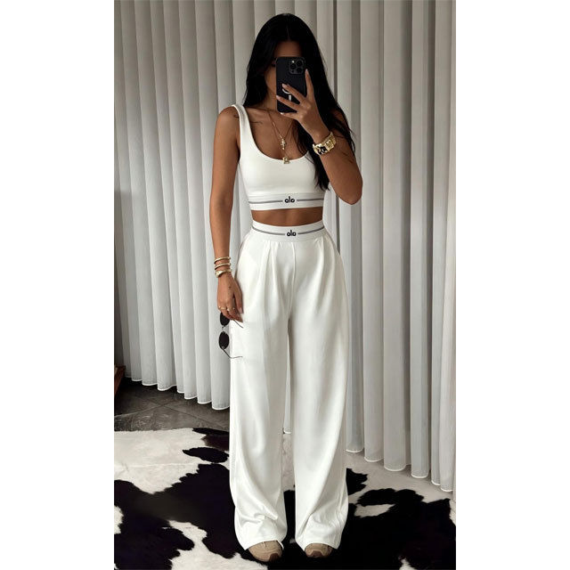 Fashion Embroidery Tank Top Casual Yoga Suit