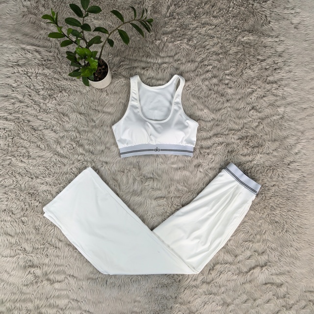 Fashion Embroidery Tank Top Casual Yoga Suit
