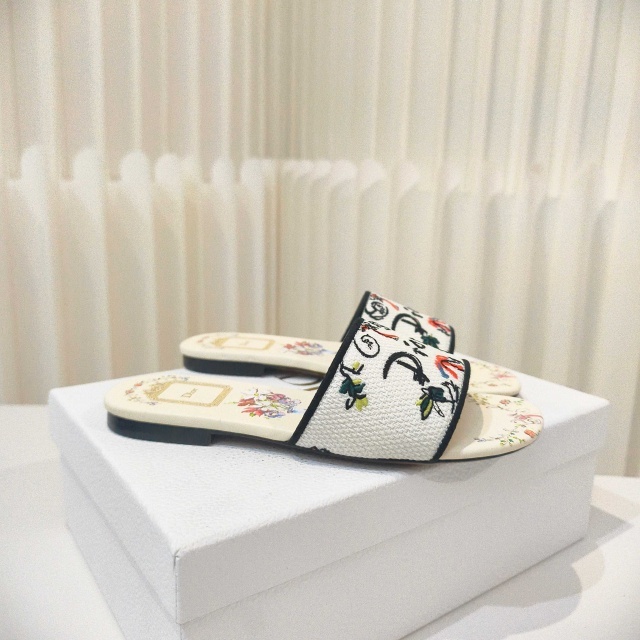 Fashion Embroidery Women Flat Slides