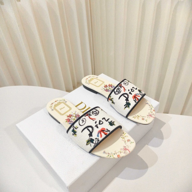 Fashion Embroidery Women Flat Slides