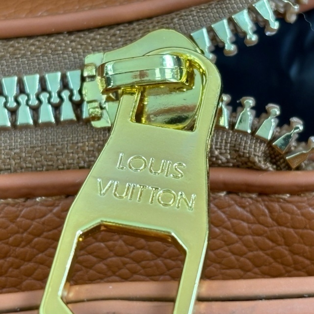 Leather Embossing Crossbody Handbags