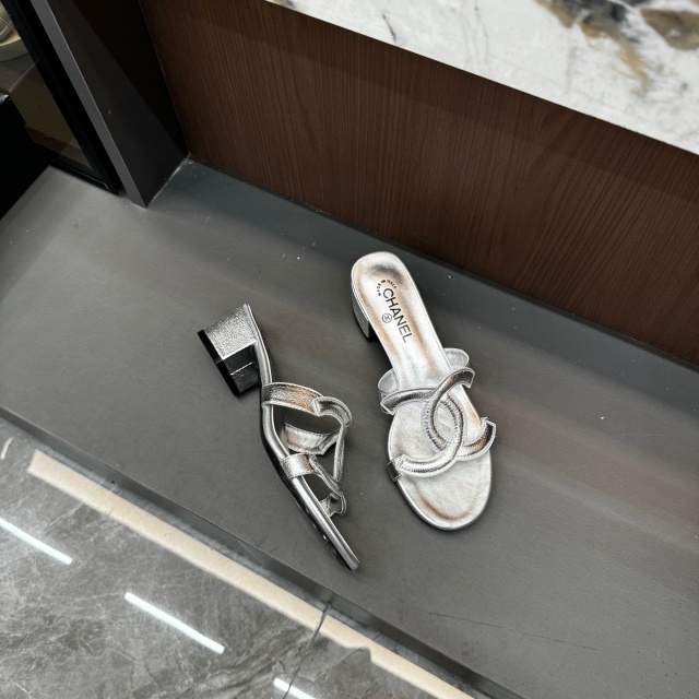 Luxury Fashion Hollow Out Chunky Sandals
